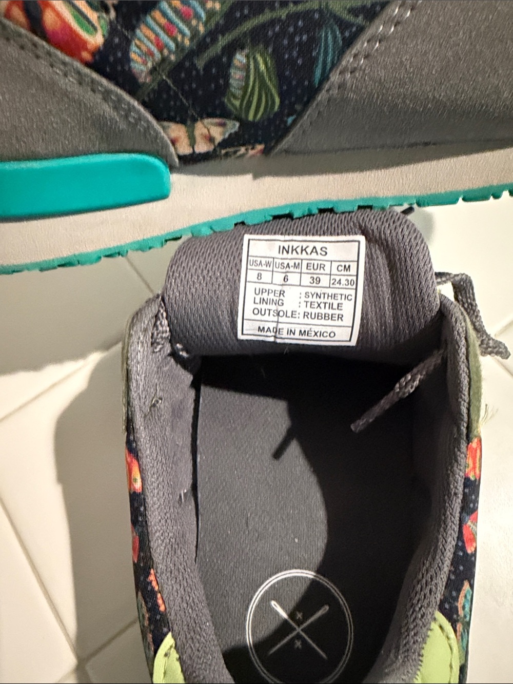 inkkas Women’s Butterfly Print Sneakers - Picture 7 of 8